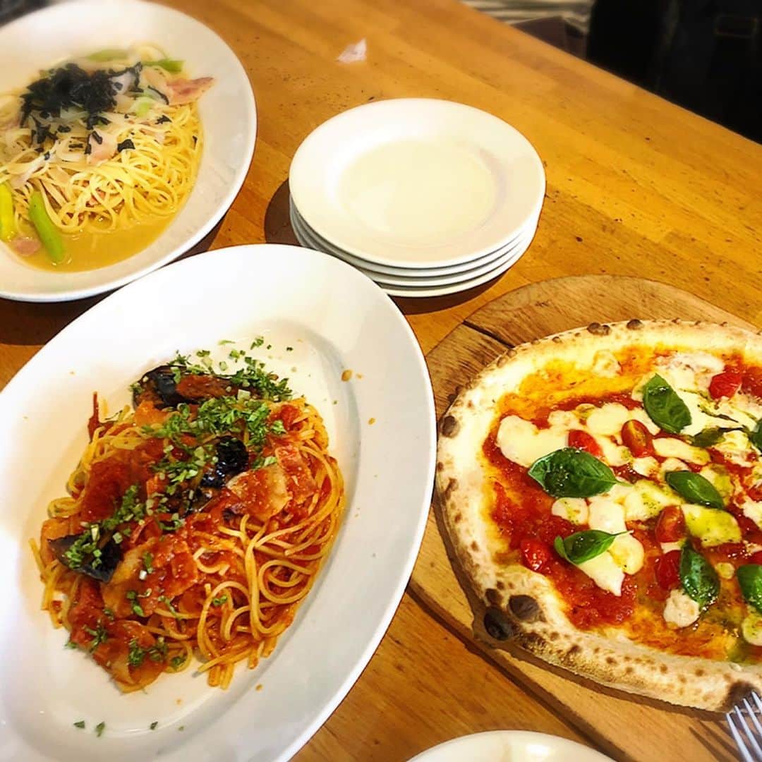 とぎもちさんのインスタグラム写真 - (とぎもちInstagram)「♡ 友達と屋島のDEAR行ってきた💕 ピザもパスタも安定に美味しい🍝💓 そしてここのおすすめはケーキ！！ いろんなケーキがあってどれも本格的ですごく美味しい♪ 私のお気に入りはシフォン系💓💓 ♡ #ディア #DEAR #屋島 #香川 #日本 #香川パスタ #屋島パスタ #高松パスタ #高松ランチ #香川ランチ #屋島ランチ #高松グルメ #屋島グルメ #香川グルメ #パスタ #香川旅行 #高松旅行 #파스타 #다카마쓰 #카가와 #일본 #다카마쓰맛집 #카가와맛집 #다카마쓰여행 #카가와여행 #먹스타그램 #토기모치 #とぎもち #とぎもちkorea #토기모치mukbang」10月25日 12時47分 - togistagram