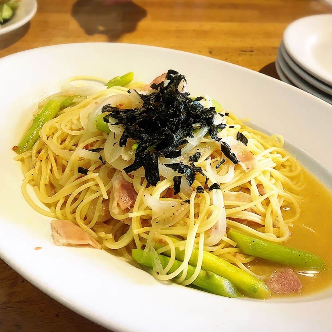 とぎもちさんのインスタグラム写真 - (とぎもちInstagram)「♡ 友達と屋島のDEAR行ってきた💕 ピザもパスタも安定に美味しい🍝💓 そしてここのおすすめはケーキ！！ いろんなケーキがあってどれも本格的ですごく美味しい♪ 私のお気に入りはシフォン系💓💓 ♡ #ディア #DEAR #屋島 #香川 #日本 #香川パスタ #屋島パスタ #高松パスタ #高松ランチ #香川ランチ #屋島ランチ #高松グルメ #屋島グルメ #香川グルメ #パスタ #香川旅行 #高松旅行 #파스타 #다카마쓰 #카가와 #일본 #다카마쓰맛집 #카가와맛집 #다카마쓰여행 #카가와여행 #먹스타그램 #토기모치 #とぎもち #とぎもちkorea #토기모치mukbang」10月25日 12時47分 - togistagram
