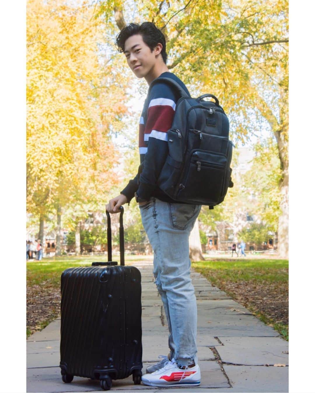 ネイサン・チェンさんのインスタグラム写真 - (ネイサン・チェンInstagram)「the most stylish thing about me is my Tumi bag:) #PerfectingTheJourney」10月26日 0時37分 - nathanwchen