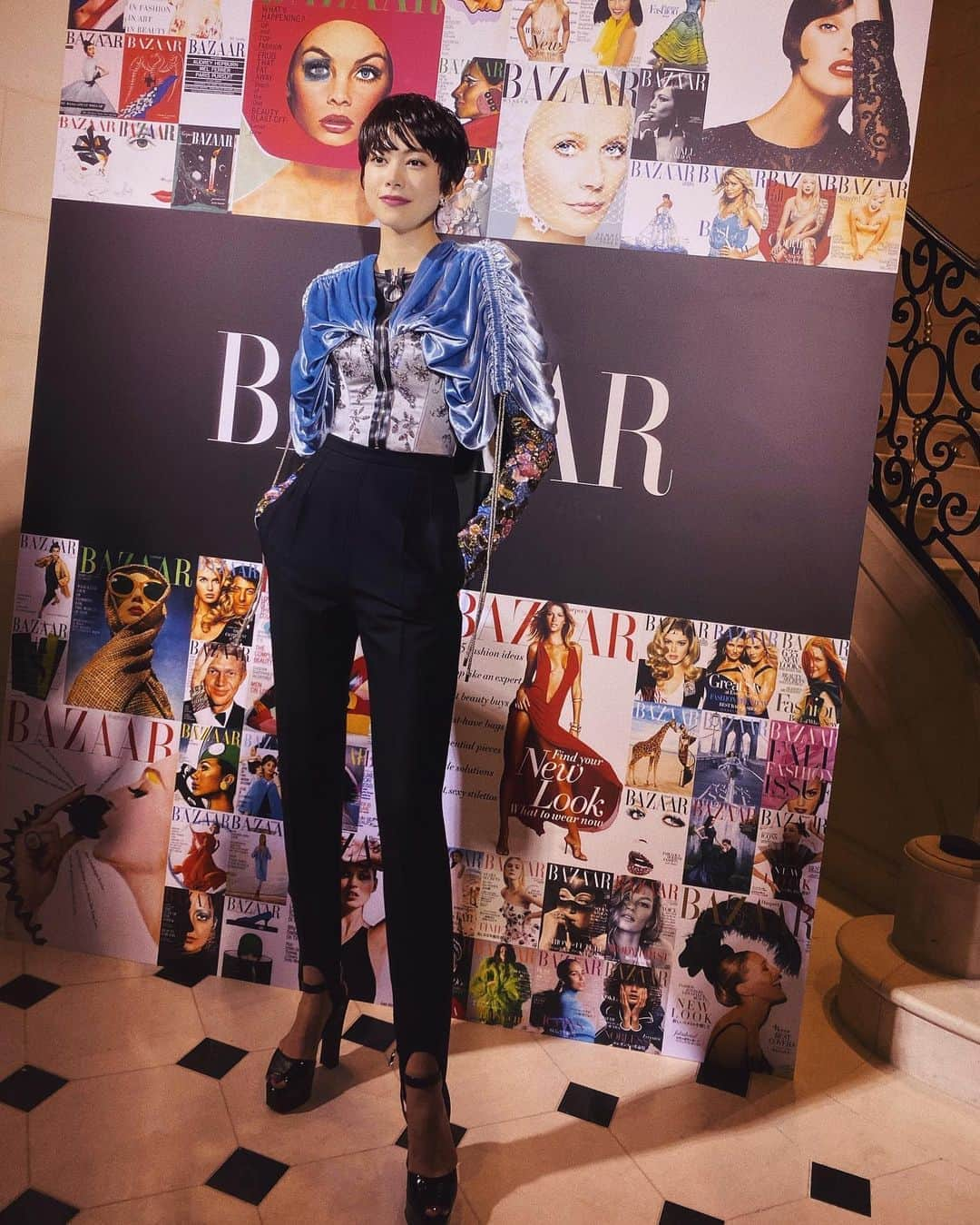 森星さんのインスタグラム写真 - (森星Instagram)「Thank you @harpersbazaarjapan 🖤🖤🖤」10月26日 0時40分 - hikari