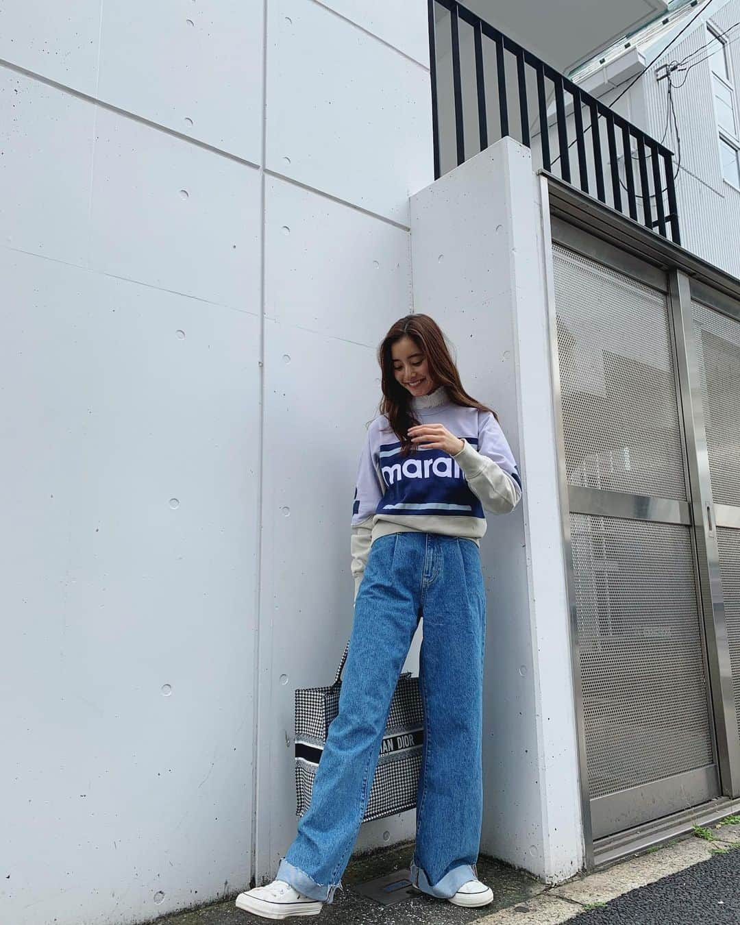 新木優子さんのインスタグラム写真 - (新木優子Instagram)「私服 blouse : vinage trainer : @isabelmarant  denim : @zara  shoes : @converse_jp × @tomorrowland_jp  bag : @dior  #fashion #mystyle」10月25日 23時11分 - yuuuuukko_