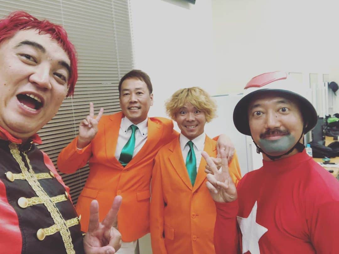 デッカチャンのインスタグラム：「暖色系お笑いおじさんズ！  #マッカチャン by #デッカチャン #オレンジ by 名古屋よしもと #ホワイト赤マン by #5GAP」