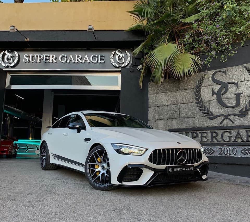 CarsWithoutLimitsさんのインスタグラム写真 - (CarsWithoutLimitsInstagram)「AMG GT 63s Edition 1  Photo @supergaragemarbella  #carswithoutlimits #mercedesamg #amggt63s」10月25日 23時28分 - carswithoutlimits