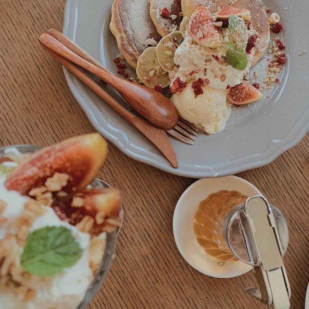 堀江直美さんのインスタグラム写真 - (堀江直美Instagram)「母と姉と女同士Lunch🍽 * いつか甘いものやめられる日くるんかな🤤 #不安 * #甘党#スイーツ好き#カフェ好き#日々のこと#日々の暮らし#hnTabelog#ncafe#カフェ好き#広島#広島グルメ#広島ランチ#広島カフェ#カフェ好きな人と繋がりたい#パンケーキ#パンケーキ好きな人と繋がりたい」10月25日 17時34分 - naomiiiiiiiiiiii