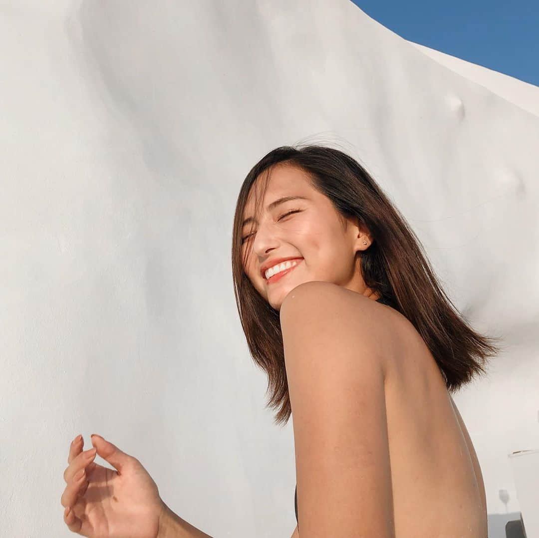 山賀琴子さんのインスタグラム写真 - (山賀琴子Instagram)「水着きてるよ😜  #Greece#santorini#trip#コトコトリップ」10月25日 19時27分 - kotokoyamaga