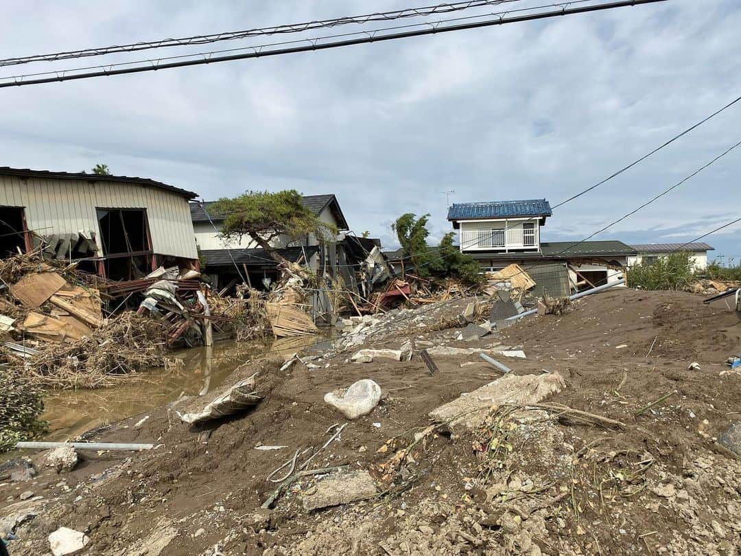 佐々木明さんのインスタグラム写真 - (佐々木明Instagram)「#台風19号 #長野県 #typhoon19 #nagano #damage #prayforjapan #赤沼エリア #nposkiershelpfoundation #bondandjustice #mightysurfclub」10月25日 19時34分 - akiraexploring