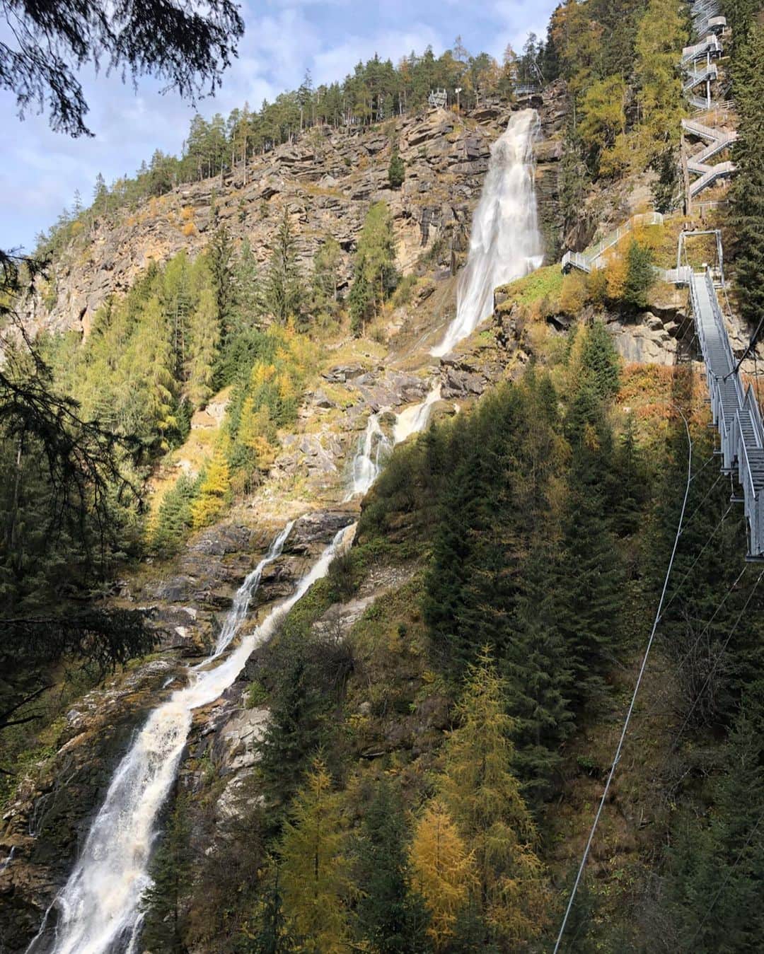 ハンネ・クレスさんのインスタグラム写真 - (ハンネ・クレスInstagram)「The beauty of Austria part 1 #stuibenfälle 💦」10月25日 20時10分 - hanne.claes