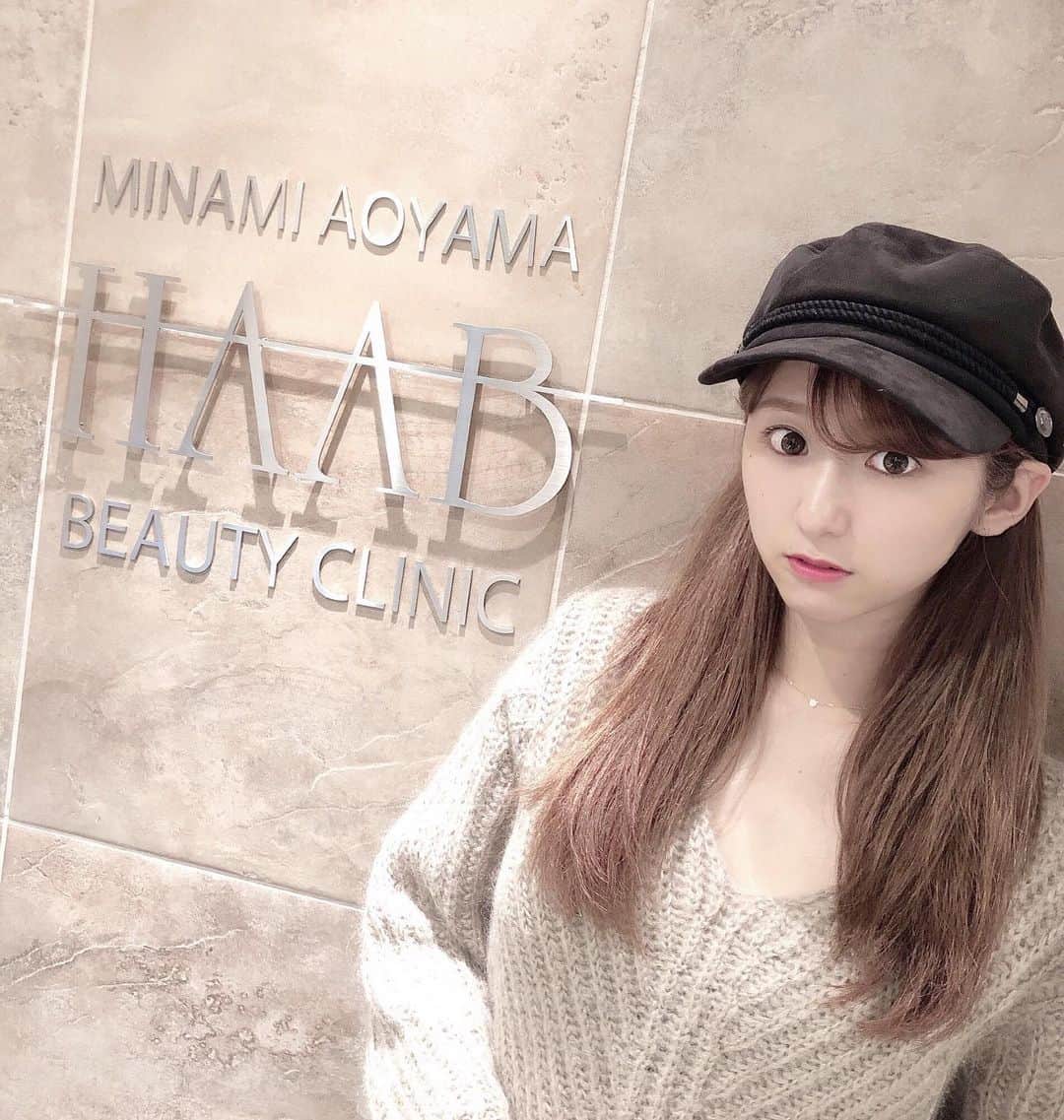 阿比留李帆のインスタグラム：「今話題の @haab_official で ずっと気になってたHIFUを施術してきました🥺✨ 施術後すぐにフェイスラインがすっきりして リフトアップ実感できたよ❤︎ 切らない、痛くない、ダウンタイムなしだから ほんとにおすすめ！🥰 2、3ヶ月後にもっと効果が 見られるみたいなのでたのしみ..😻☁️ メンズもできるみたいなので みなさんcheckしてみてね💁🏼‍♂️✔️ @haab_homme」