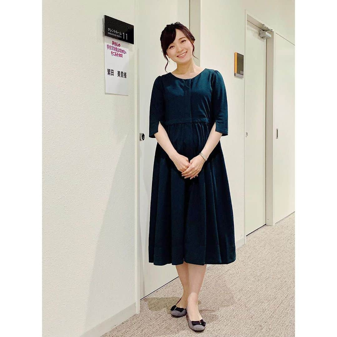 繁田美貴さんのインスタグラム写真 - (繁田美貴Instagram)「*＊ 今日は金曜日。 ということで、20:54〜 『所さんの学校では教えてくれないそこんトコロ！』 のお時間です。 #今夜の #所さんの学校では教えてくれないそこんトコロ！ #老舗旅館 の #開かずの蔵 がすごいことになってます☆ #他にも #見どころ #盛りだくさん！ #まもなくです！！」10月25日 20時53分 - handa_miki