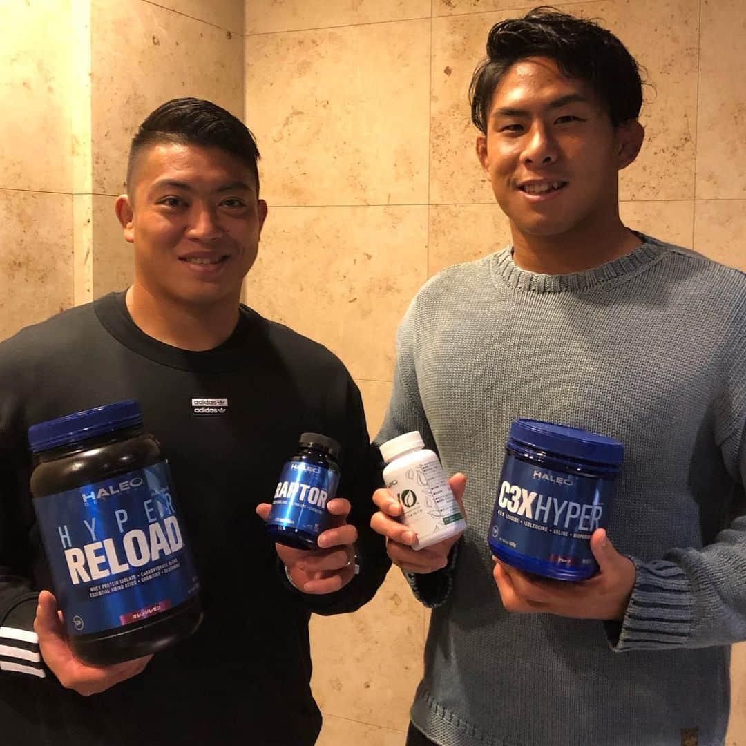 坂手淳史のインスタグラム：「@haleo_official  サポートありがとうございました！ コンディション万全でW杯望めました💪🔥 @23tokunaga  HALEO familyのとくちゃんと📸  @michael_leitch  @gaki.keita  @yamanaka10  @rikkyon10  #haleorugby #haleofamily」