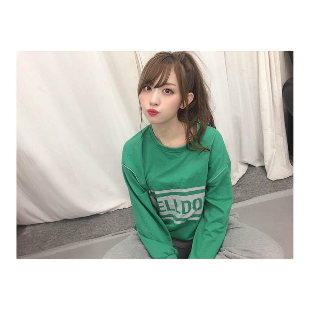 新木さくらさんのインスタグラム写真 - (新木さくらInstagram)「レッスンしてきました〜☺︎笑った〜  緑、、らなーずではないよ🤪笑 (@j023.official )の服です⭐︎ 緑なかなか着らんなぁ🤔」10月25日 20時57分 - araki_sakura14