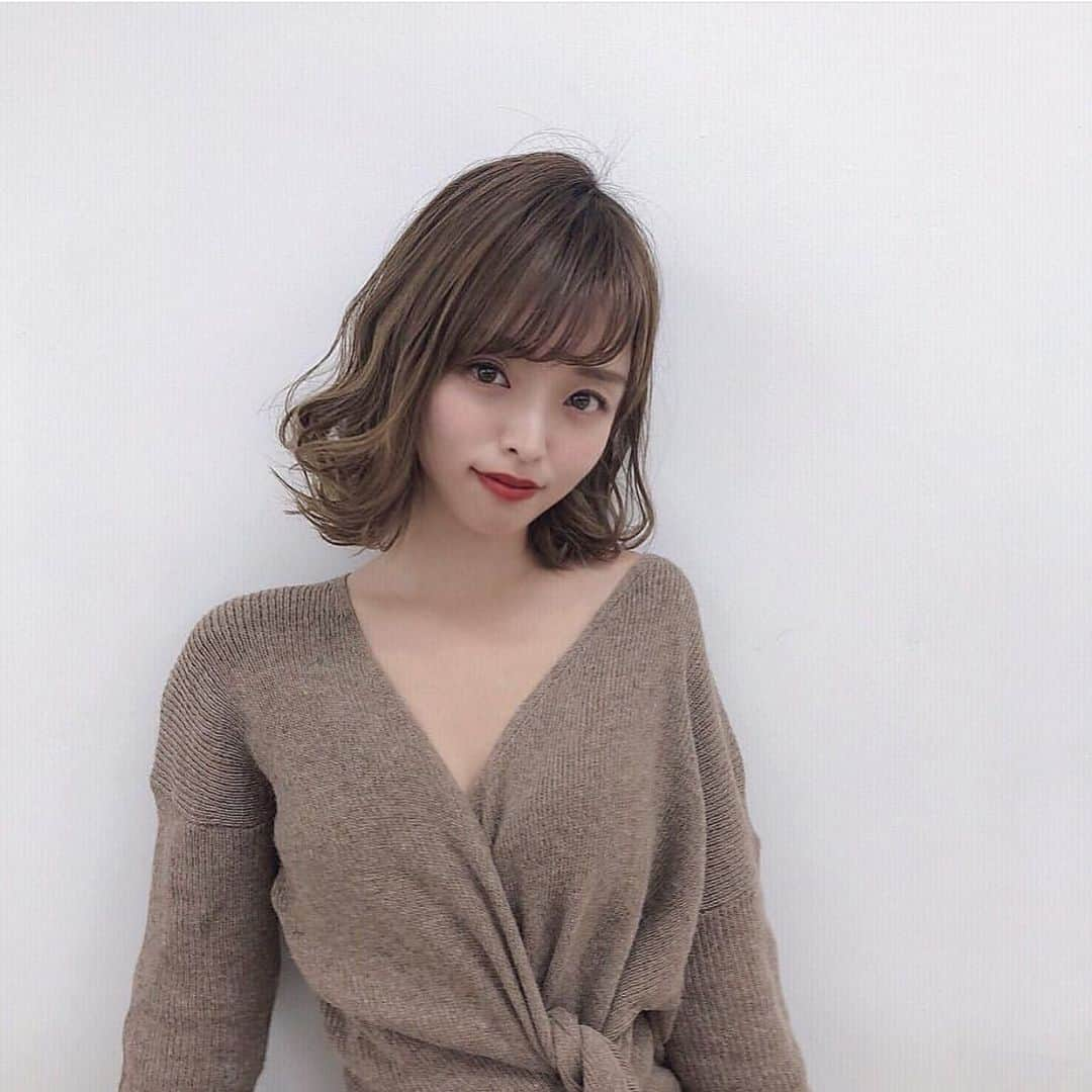 田畑佑莉さんのインスタグラム写真 - (田畑佑莉Instagram)「去年のいまごろ✂︎ 💭  #brown #hairarrange #bob #salonmodel #ヘア #ヘアカラー #オレンジメイク #今日の服 #ミディアムヘア #サロンモデル #メイク #150cmコーデ  #リップ#夏メイク#ラテコーデ #ベージュコーデ #消えそうな色コーデ #大人カジュアル  ㅤㅤㅤ ㅤㅤㅤ ┈┈┈┈┈┈┈┈┈┈┈┈┈┈┈┈┈┈┈┈┈┈┈┈┈┈┈┈」10月25日 21時25分 - lily02tbt