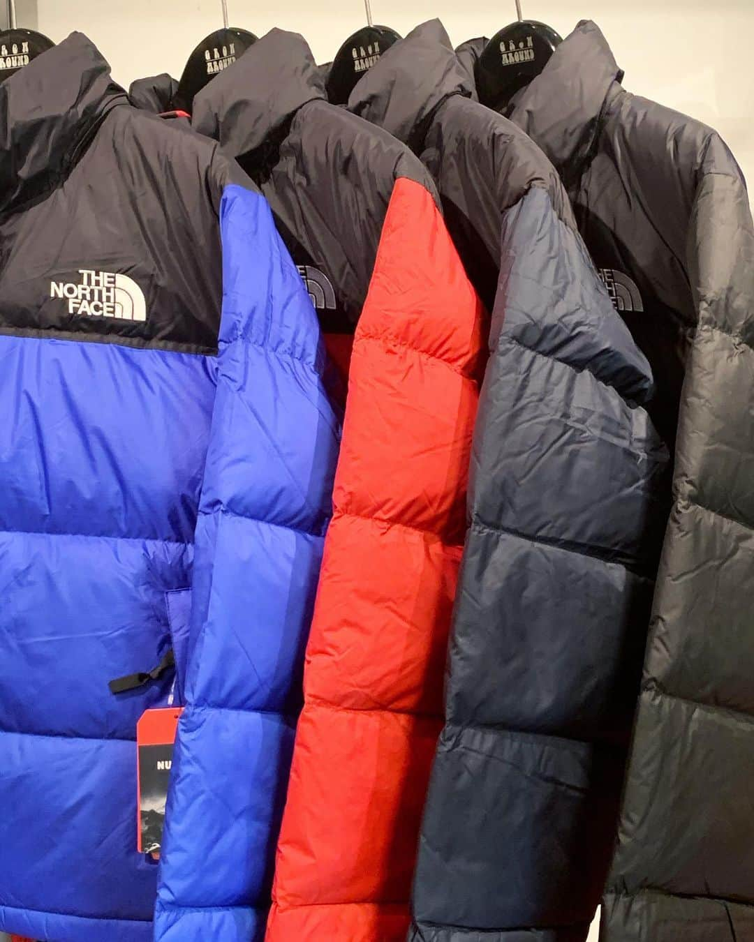 GROW AROUNDさんのインスタグラム写真 - (GROW AROUNDInstagram)「いよいよ明日発売❗️❗️ THE NORTH FACE🗻 1996 RTRO NUPTSE JACKET 700 FILLのダウン量を誇る海外企画のNUPTSE今年も入荷しました🔥🔥 #tnf #neverstopexploring  #northface」10月25日 21時26分 - growaround