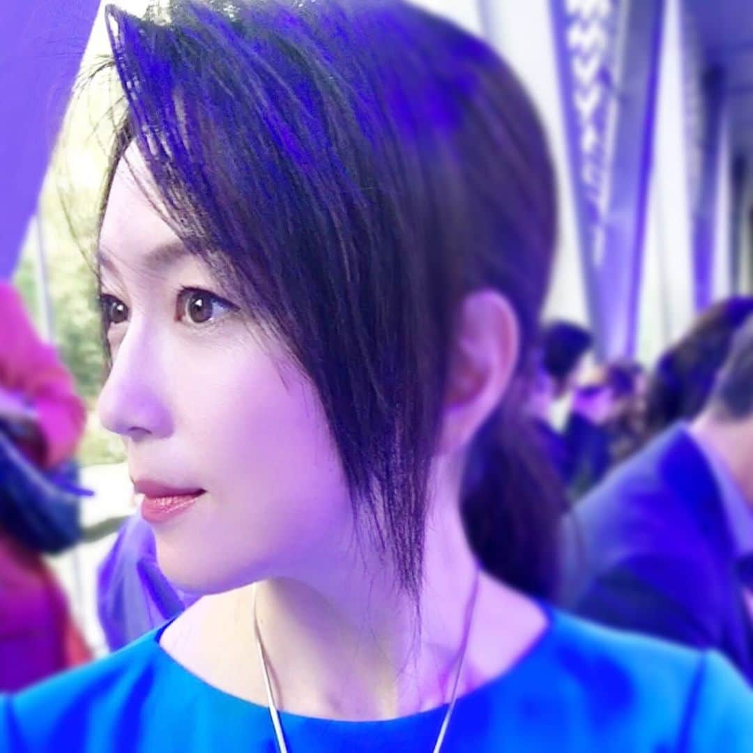 若村麻由美さんのインスタグラム写真 - (若村麻由美Instagram)「【告知】staff Cです。いよいよ26日映画公開！続けて色んな若村麻由美をご覧頂きます。皆様からのご感想を楽しみにしております^_^ . 📢近日出演 . 🎬10/26(土)より順次全国公開 「一粒の麦 荻野吟子の生涯」主演 http://www.gendaipro.jp/ginko/index.php 10/26(土)～新宿Ｋ'sシネマ▶︎10:00/12:20/14:35（※初日舞台挨拶はご入場頂けない場合がございます。予めご了承ください) 10/26(土)～熊谷シネティアラ21 screen１▶︎9:00/11:20/13:40/16:00/18:20/20:40（※28(月)より時間変更) 11/2(土)～名古屋シネマスコーレ 11/29(金)～ユナイテッドシネマ浦和 11/30(土)～横浜シネマリン . 🎫 ～10/27(日)23:59 WEB先行〆切 舞台『少女仮面』主演 お申込▶︎https://l-tike.com/st1/mw-instatk . 📰10/27(日)発売 サンスポ「朝ドラのころ」連載 . 📺10/28(月)13:00〜14:00 NHK『ごごナマ』生放送 https://www4.nhk.or.jp/gogonama/ . 📰10/30(水)発売 朝日新聞夕刊「私の好きな本」 . 📰11/3(日)発売 サンスポ「朝ドラのころ」連載最終回 . 🎫11/10(日) 13:30〜15:30  トーク＆朗読 おおしま本会議 『いのちの絵本2019』 富山県射水市大島絵本本館シアター チケット発売中▶︎http://www.ehonkan.or.jp/event/ . 📺毎週(木)20:00  TV朝日系木曜ミステリー 「科捜研の女19」風丘早月役 https://www.toei.co.jp/tv/kasouken19/index.html . 📰発売中「CUT」裏表紙 . #mayumiwakamura #若村麻由美 #映画 #一粒の麦 #荻野吟子の生涯 #舞台 #少女仮面 #WEB #先行予約 #〆切 #10月27日」10月25日 21時40分 - mayumiwakamura_official