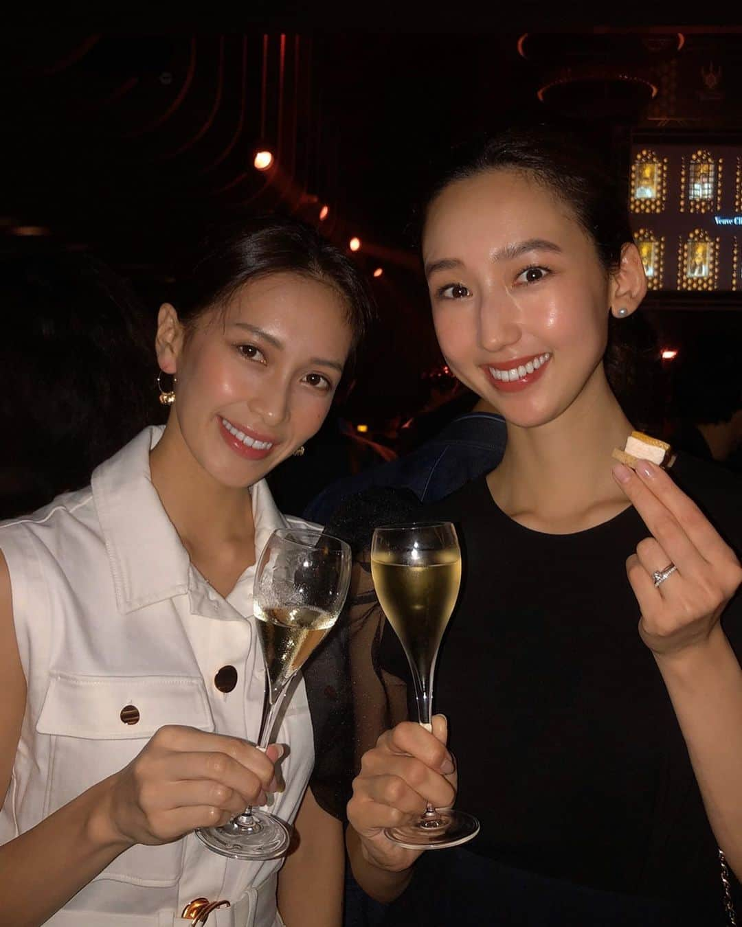 松原汐織さんのインスタグラム写真 - (松原汐織Instagram)「♡ VEUVE CLICQUOT YELLOWEEN 2019🍾 ・ @veuveclicquot らしい華やかな世界観の中で、 美味しいシャンパンをいただくシアワセ〜な花金night🌛✨ あずさちゃんとも久しぶりに会えて嬉しい時間でした😍 ・ #VeuveClicquot #Yelloween #liveclicquot」10月25日 21時43分 - shiori_ma_