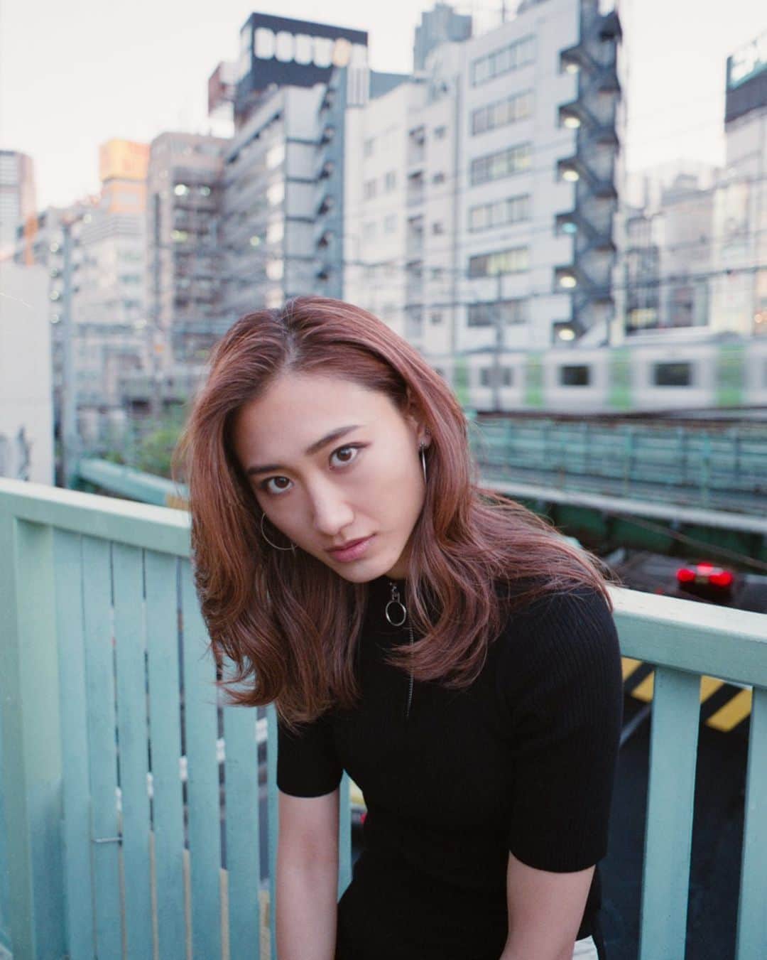 白雪のインスタグラム：「SHIBUYA #🐕 #Apr182018 Photo : @silvafujikawa  H&M : @kenichi_futagami」