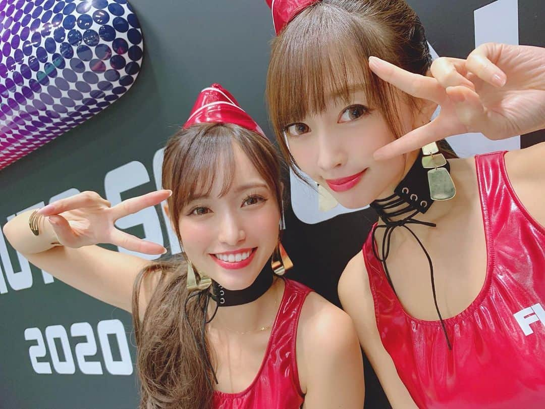 引地裕美さんのインスタグラム写真 - (引地裕美Instagram)「スワイプしてね❣️➠➠➠ . . 東京モーターショーは久しぶりのFLEXGIRL🚘💘💘 . みんさくコンビはいかがでしたか？🥰 . . わたしは1日のみの参加で🤒 大雨の中頑張って来てくれた方、 お仕事終わりに駆けつけてくれた方、 わたしたちの出てくるのをずっと待っててくれてありがとう❤️ . とっても楽しかったよ🤤 . . #引地裕美 #モデル #rq #レースクイーン #tms #東京モーターショー #ビックサイト #flexgirl  #얼스타그램 #照片 #粉我」10月25日 23時02分 - yuumihikichi