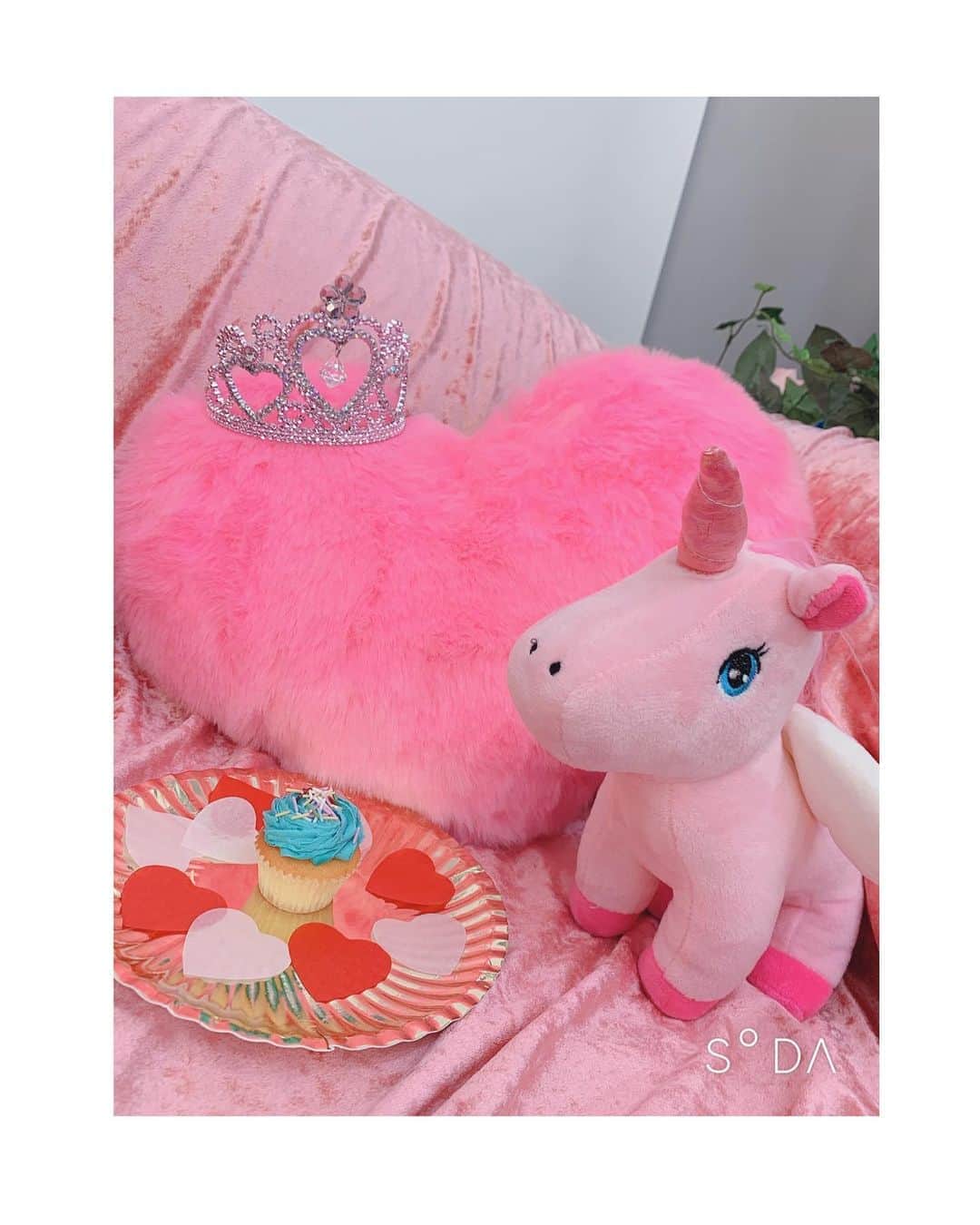 ニコ☆プチのインスタグラム：「🧁🎀 リニューアルしたニコ☆プチTV、 みんな見てくれた⁇🥳 昨日アップされた最新の動画では アキ、アヤナ、アヤメ、ミサキが パジャマパーティーをしてるよん🍓❤︎ . . 第1回目は映えスイーツ選手権‼︎ 女子会はまだまだ続く……😏💓 . . #入江美沙希  #近藤藍月  #葛西杏也菜  #川合菖蒲  #映え #とは  #ふわもこなあやあや  #相も変わらずくまさん愛 #相も変わらずの物ボケ愛」