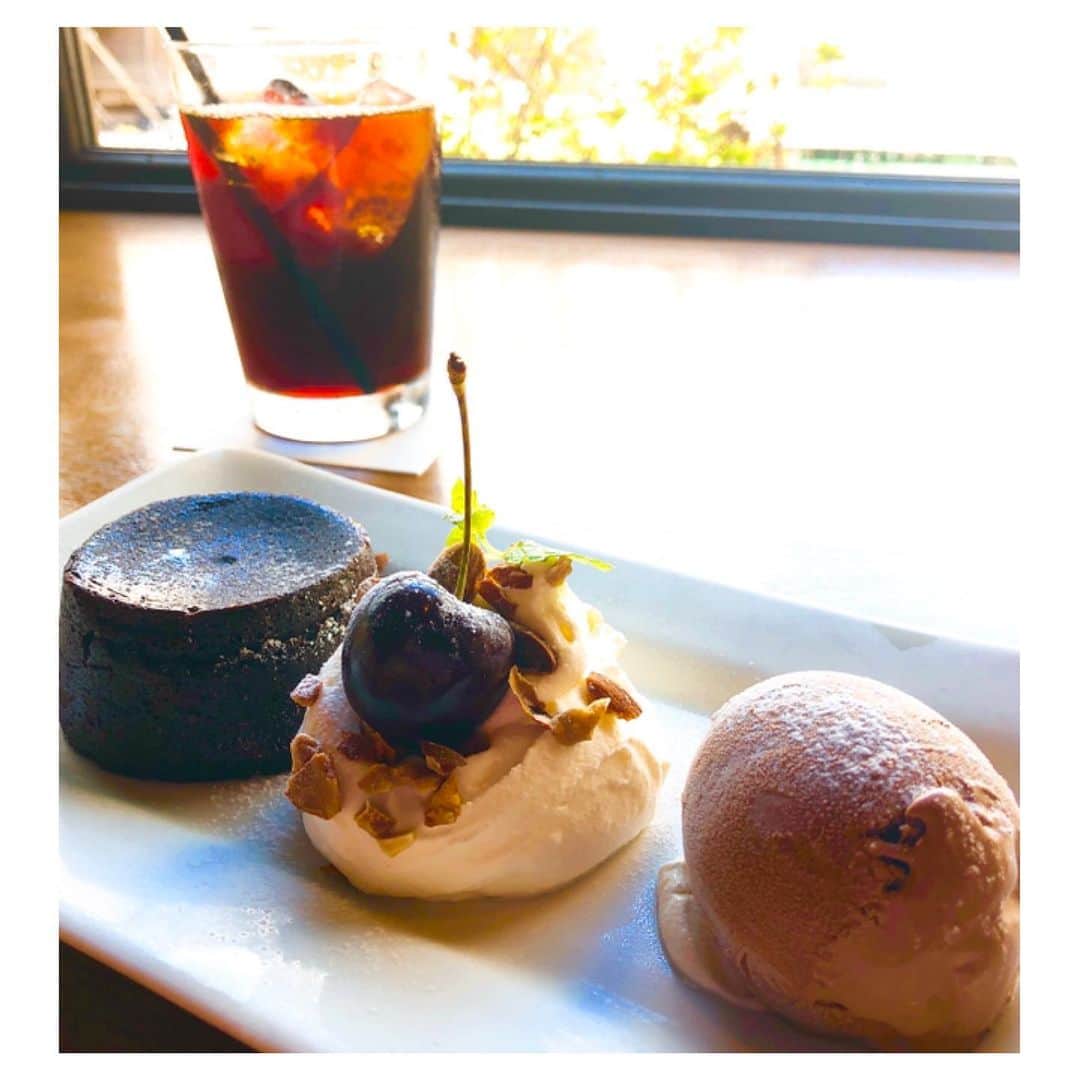 山田優依のグルメインスタ