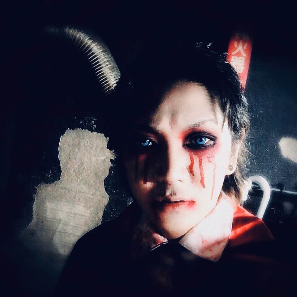 鋲のインスタグラム：「取り急ぎ🧛‍♂️﻿ いいね！くださいな‼︎﻿ ﻿ #HALLOWEEN #ハロウィン #VAMPIRE #ヴァンパイア #ドラキュラ」