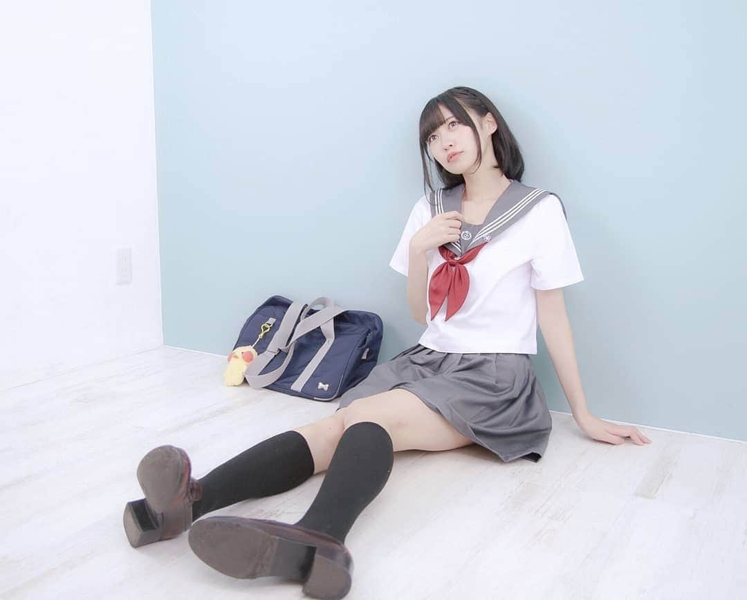 空野青空のインスタグラム：「. . JK(Lv.23)なのでもう眠ります〜‪(ง ˘ω˘ )ว‬ おやすも😪😴💤 . . #女子高生 #本物 #JK #大嘘 #コスプレ #制服 #高校生 #制服コス #制服ポートレート #スタジオ撮影 #被写体 #cosplay #cosplaygirl #ポートレート撮影 #aonyan #aoneko #あおにゃん #空野青空 #幸薄顔ちゃん #初号機ボディ #おやすみなさい」
