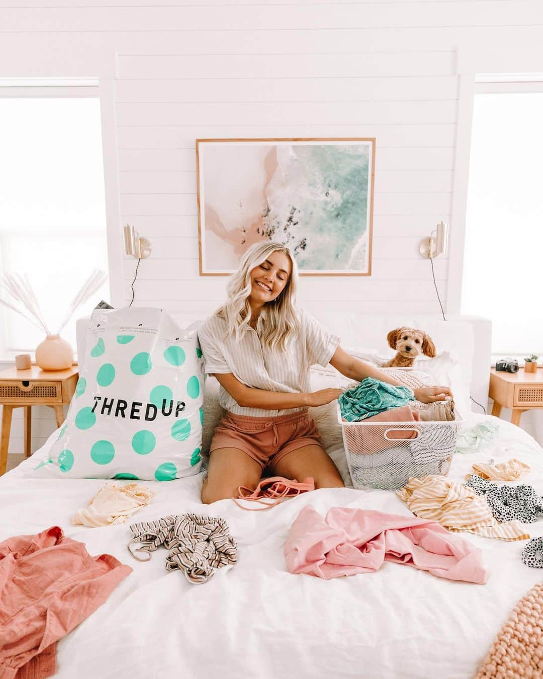 Aspyn Ovard Ferrisさんのインスタグラム写真 - (Aspyn Ovard FerrisInstagram)「Shop my closet on @thredup today! I cleaned out my closet and have a bunch of pieces on their site, you can shop them through the link in my bio! They have a ton of secondhand pieces from different brands for up to 90% off estimated retail, so it's great for your wallet and the environment! Let me know if you purchase anything!! #thredUPinfluencer #secondhandfirst」10月26日 2時08分 - aspynovard