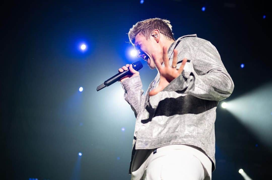 backstreetboysさんのインスタグラム写真 - (backstreetboysInstagram)「Thanks for the warm welcome Bangkok! Was an amazing night 🖤 #BSBTHA 🇹🇭」10月26日 2時55分 - backstreetboys