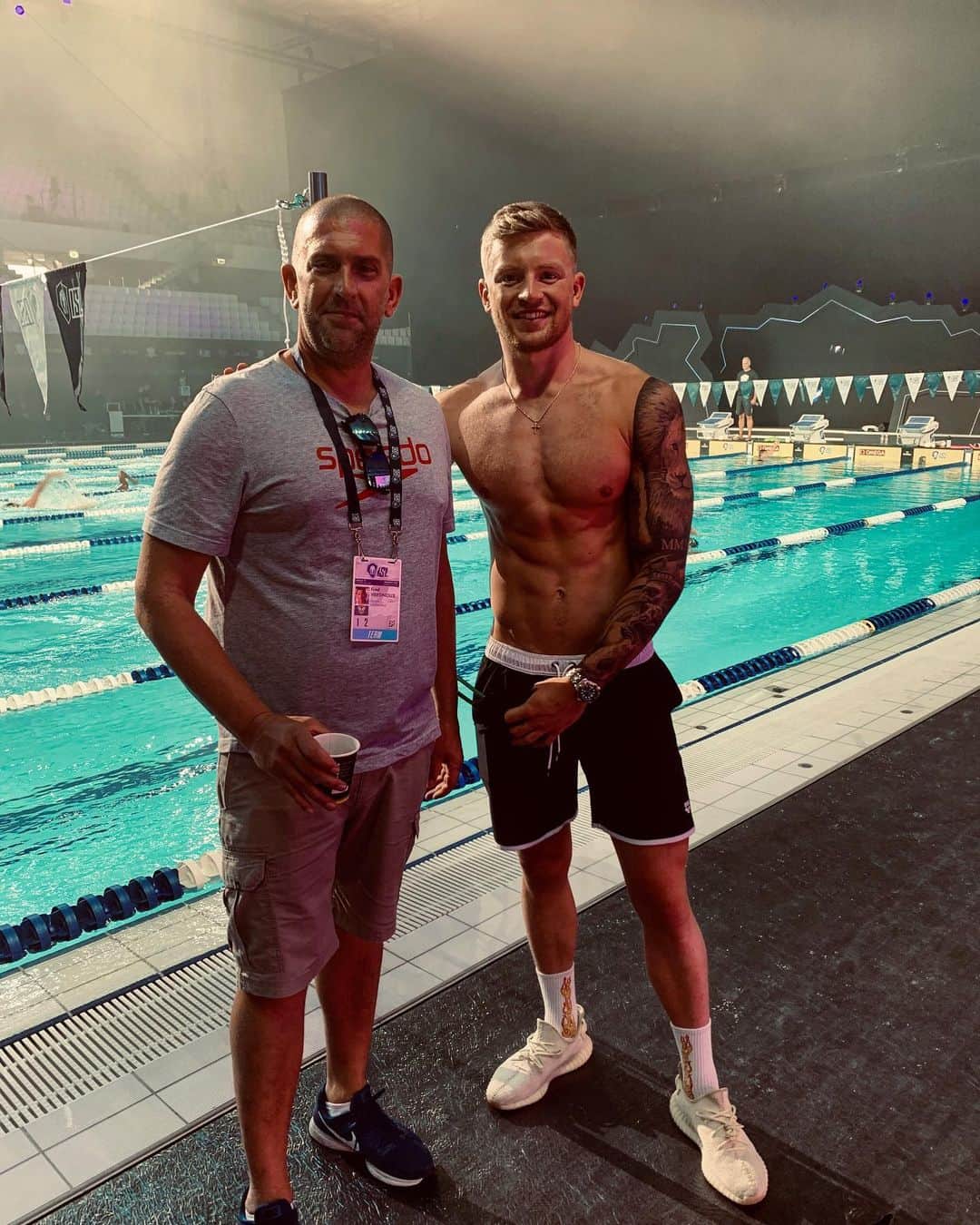 アダム・ピーティのインスタグラム：「Final day before @iswimleague starts tomorrow, a pleasure to be captain of such a strong and charismatic team! Love working with people from different parts of the world 🌎🏆」
