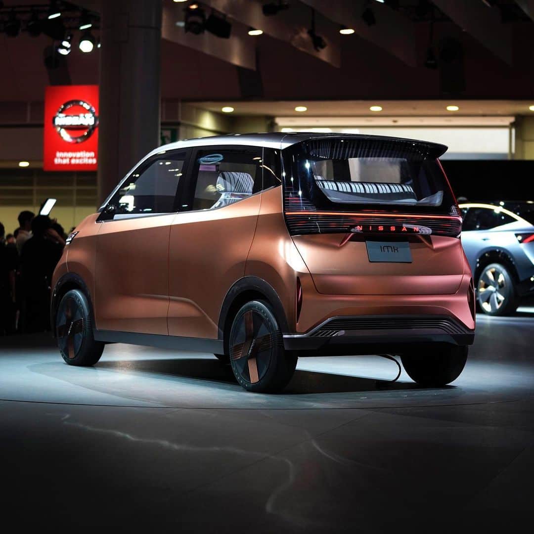 Nissanさんのインスタグラム写真 - (NissanInstagram)「The #Nissan #IMk concept's look and exterior reflect a minimal aesthetic, drawing on our new design philosophy of Timeless Japanese Futurism. #TMS2019 #TokyoMotorShow #Nissan #IntelligentMobility」10月26日 4時05分 - nissan