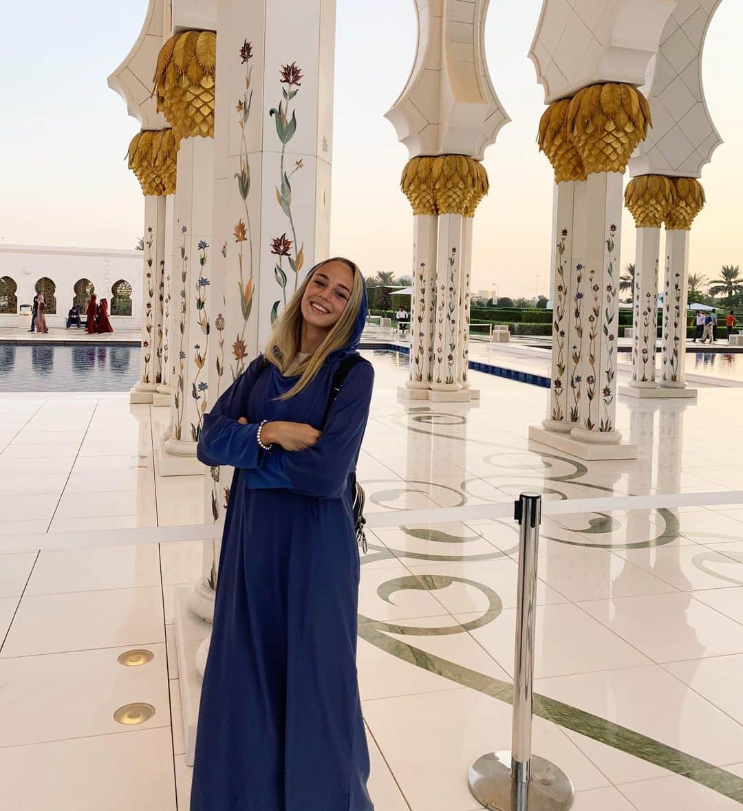 ダリア・ビロディドさんのインスタグラム写真 - (ダリア・ビロディドInstagram)「The Sheikh Zayed Mosque in Abu Dhabi🇦🇪」10月26日 5時02分 - dariabilodid7