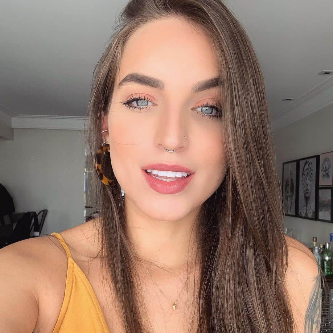 Bruna Unzuetaのインスタグラム：「🐆 selfie timeeee」