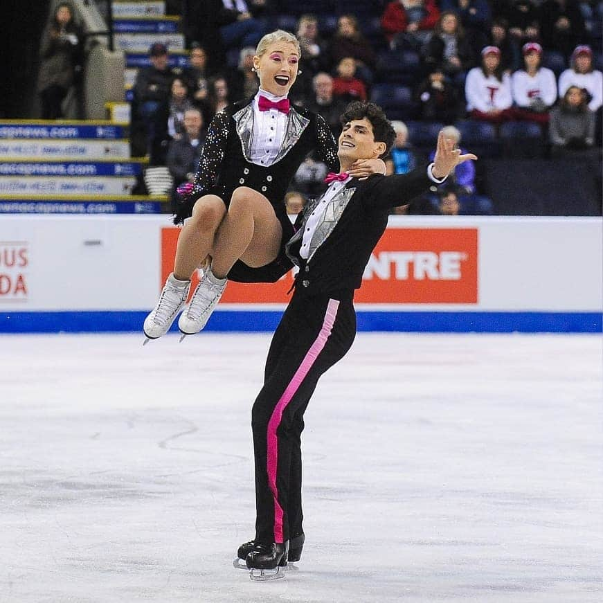 ISUグランプリシリーズさんのインスタグラム写真 - (ISUグランプリシリーズInstagram)「Madison Hubbell / Zach Donohue 🇺🇸 continue their strong performance by taking the lead after the Rhythm Dance, followed by Piper Gilles / Paul Poirier and Kaitlin Hawayek / Jean-Luc Baker --- #GPFigure #FigureSkating」10月26日 6時21分 - isufigureskating_x