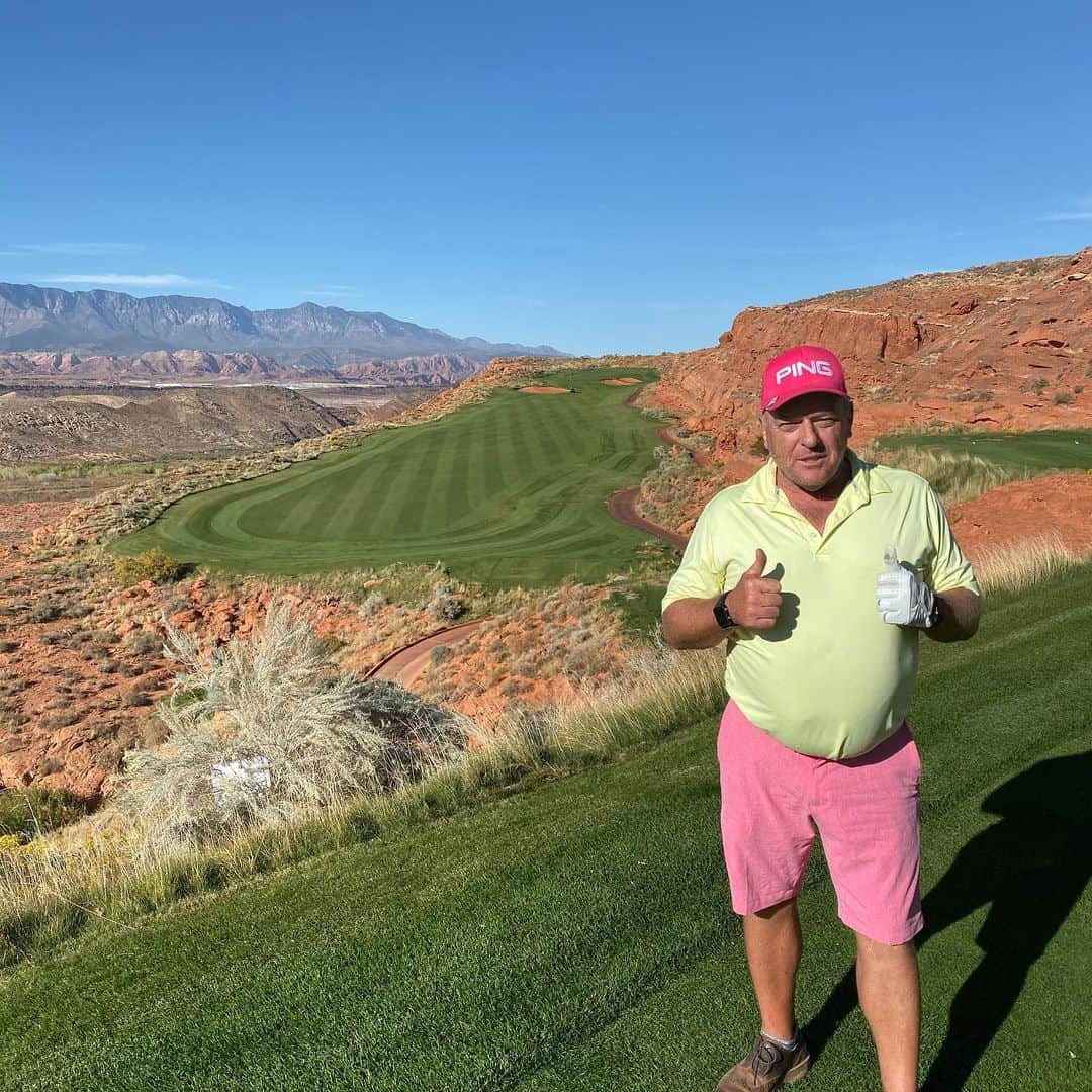 ディーン・ノリスさんのインスタグラム写真 - (ディーン・ノリスInstagram)「A great week of golf in Nevada and Utah. If you play and haven’t played Wolf Creek you need to!!」10月26日 6時51分 - deanjnorris