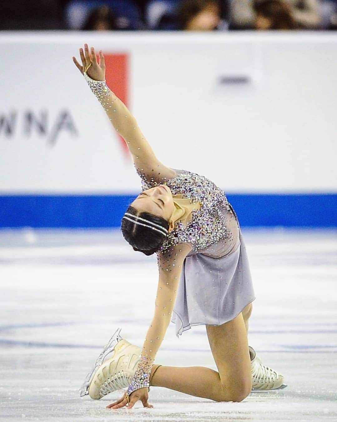 ISUグランプリシリーズさんのインスタグラム写真 - (ISUグランプリシリーズInstagram)「Rika Kihira jumps into first 🇯🇵 Young You takes second and Alexandra Trusova comes third in the Ladies Short Program  #GPFigure #FigureSkating」10月26日 7時35分 - isufigureskating_x