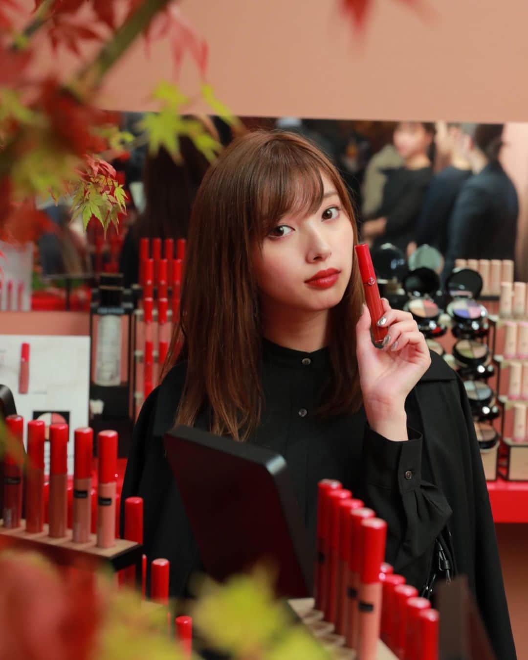 谷川菜奈さんのインスタグラム写真 - (谷川菜奈Instagram)「#ArmaniBeautyKOYO 🍁💄 とっても可愛いカラーのリップ達でした❤︎❤︎ 付けてもらったのは206番✌︎ @armanibeauty  #ArmaniBeauty#lipmaestro」10月26日 19時15分 - pechi.130