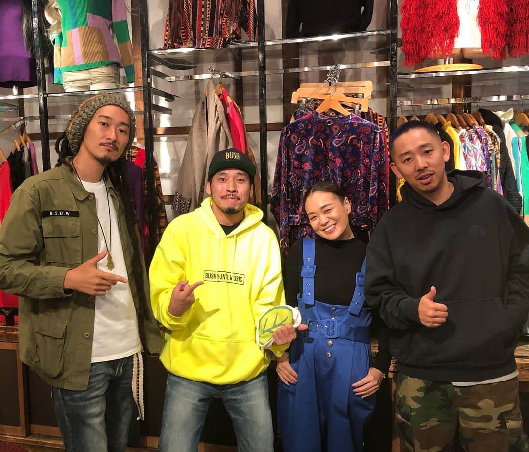 RYO the SKYWALKERのインスタグラム：「ESP TRICKSTARにて”Tome2H”POP UP STOREおじゃましました！プシンお疲れさん！(^^) w/ OGAちゃん、PUSHIM、PANCHO aka BIG EAR P  #Tome2H #esptrickstar #pushim」