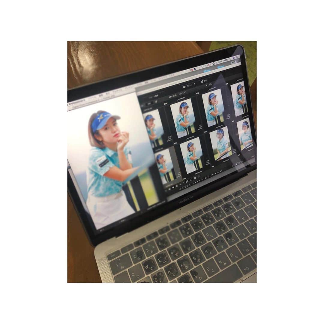 林菜乃子さんのインスタグラム写真 - (林菜乃子Instagram)「.....🤔??﻿ ﻿ ﻿ ﻿ 詳しくは来月11/21発売の﻿ 月刊ゴルフダイジェストをCheck ✔︎✔︎﻿ ﻿ ﻿ ﻿ #どうか温かい目で見て頂けると嬉しいです　笑」10月26日 18時18分 - h._.nanoko24