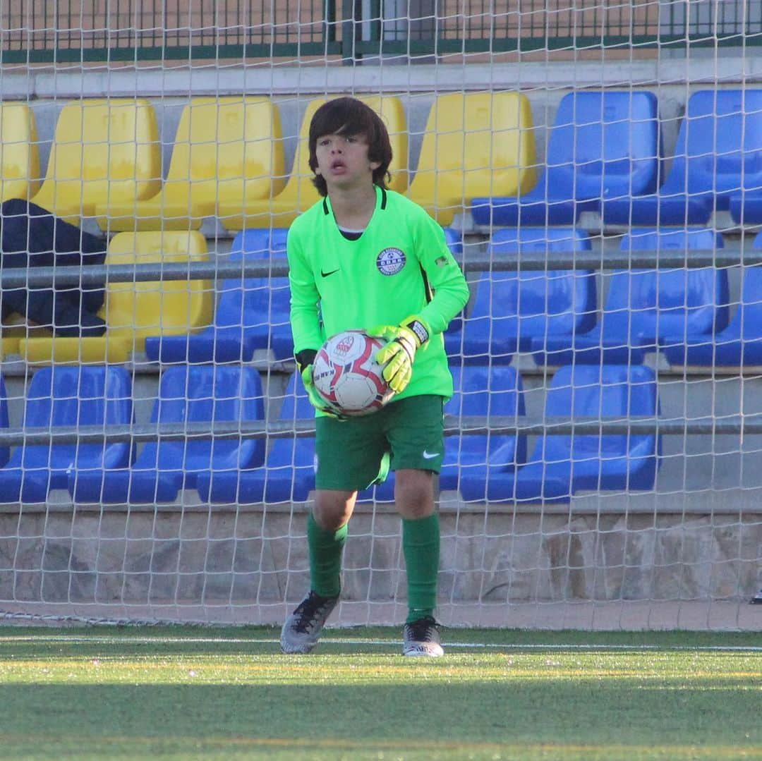 ジョルディ・コディーナさんのインスタグラム写真 - (ジョルディ・コディーナInstagram)「@luccacodina13 #futbol #portero #goalkeeper」10月26日 18時35分 - codina30