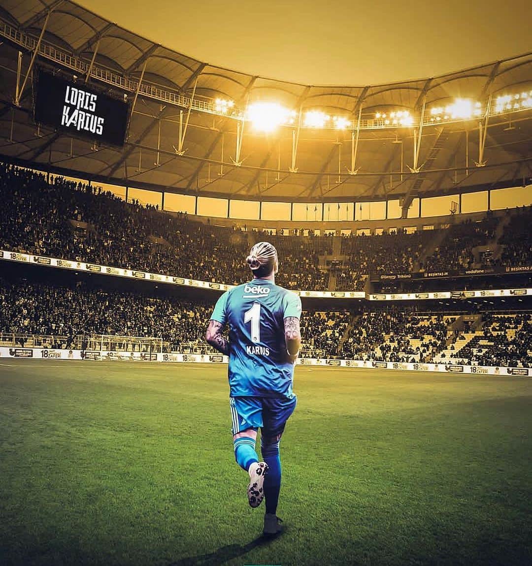 ロリス・カリウスのインスタグラム：「Derby time tomorrow👊🏻 let’s go @besiktas #LK1」