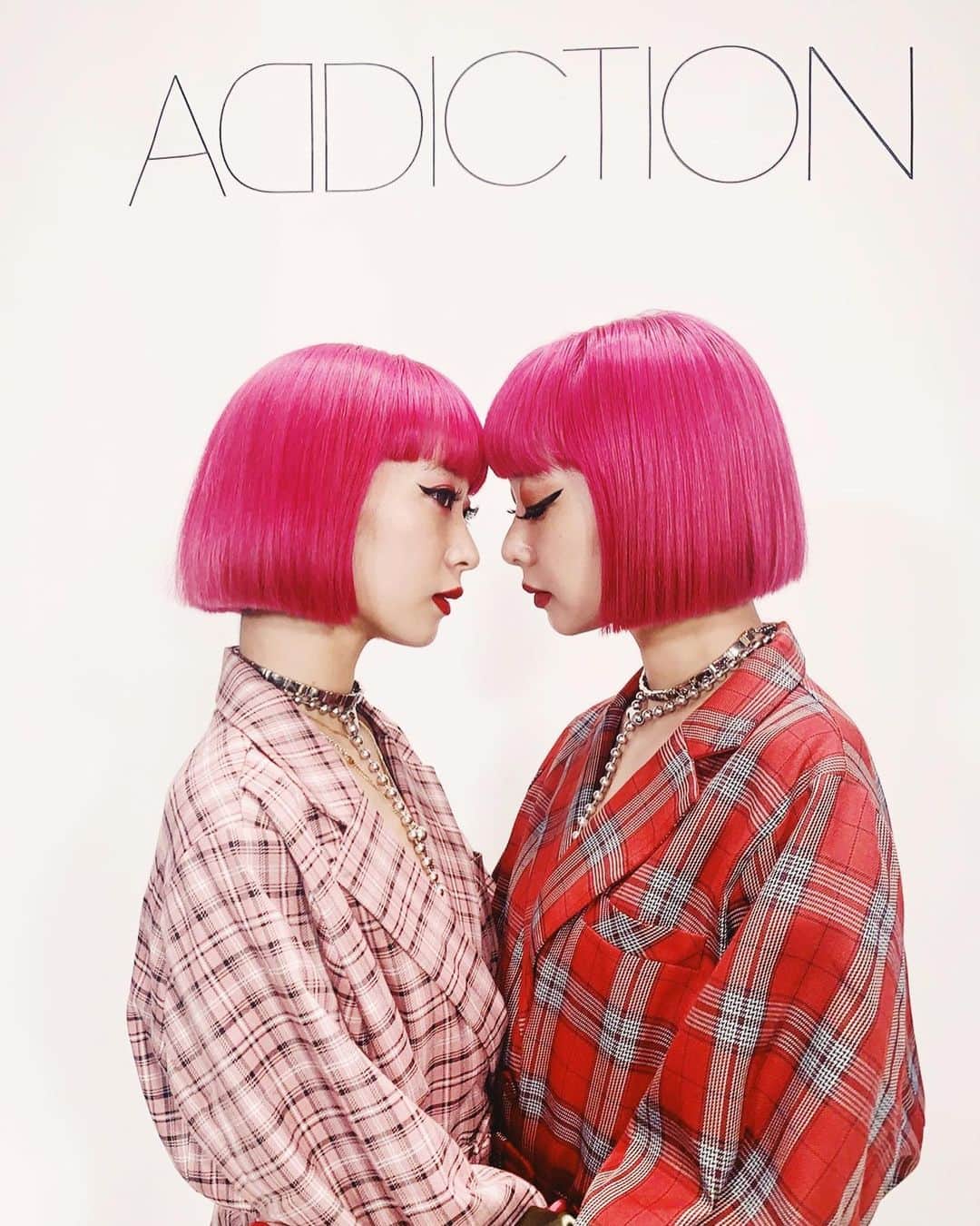 AMIさんのインスタグラム写真 - (AMIInstagram)「@addictionbeauty_official 🌹 カラーで遊ぶ世界観大好き❤  #ADDICTIONBEAUTY #ADDICTION_HOLICOLOR #アディクション #invite」10月26日 11時04分 - amixxamiaya
