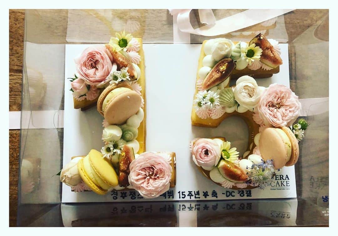 チョン・ギョンホさんのインスタグラム写真 - (チョン・ギョンホInstagram)「15주년🤭🤭🤭 고마와요❤️」10月26日 11時52分 - jstar_allallj