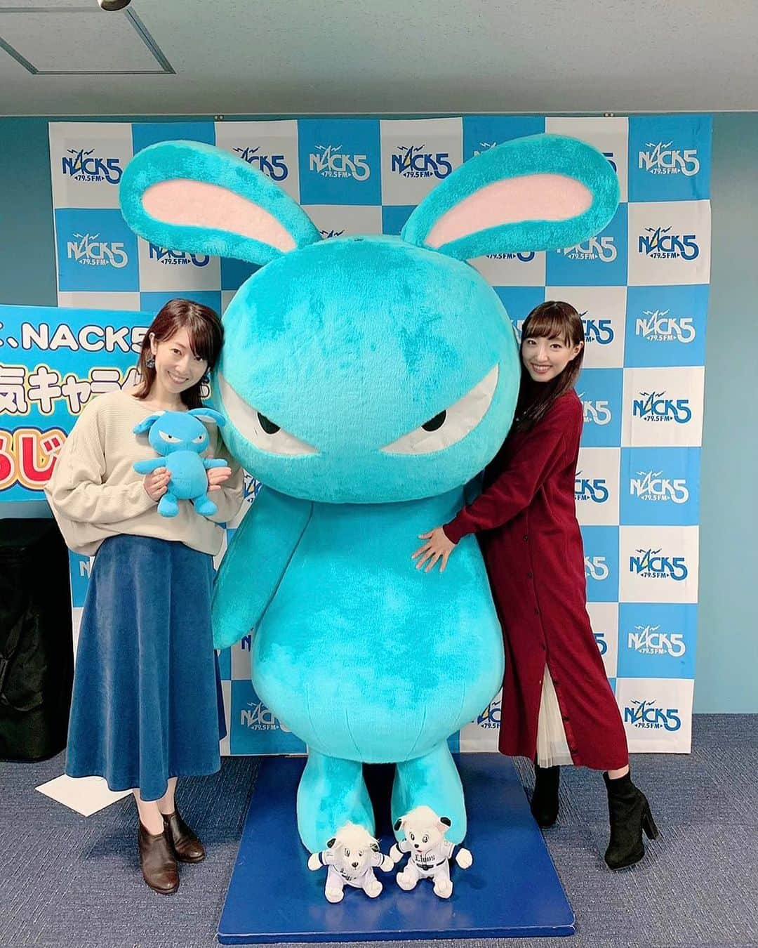 池辺愛さんのインスタグラム写真 - (池辺愛Instagram)「今朝8時過ぎのNACK5ロビーにて🐰 レポーターの藤田舞美ちゃんと😉 久しぶりに会えました😃 ・ ・ ・ 今朝も朝5時からの「愛 Ｌove Saturday」を聞いてくれた皆さん、ありがとうございました❣️ ・ ・ ・ #nack5  #ラブサタ #藤田舞美 ちゃん #早朝のしごと #早朝の職場」10月26日 12時37分 - aiikebe