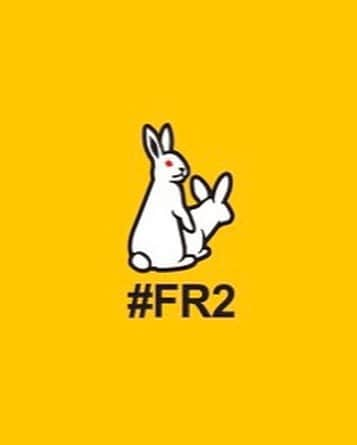 夏焼雅さんのインスタグラム写真 - (夏焼雅Instagram)「@fxxkingrabbits ﻿ #FR2 × @calvinhashi × @garrettpopcorn ﻿ Opening party 🐇🏀🍿 ﻿ @satoki38 お誘いありがとう♡﻿ ﻿ この日の#みやフク ﻿ outer:@murua_official ﻿ pants: @jouetie_official ﻿ shoes: @drmartens_japan﻿」10月26日 14時12分 - miyaaa0825