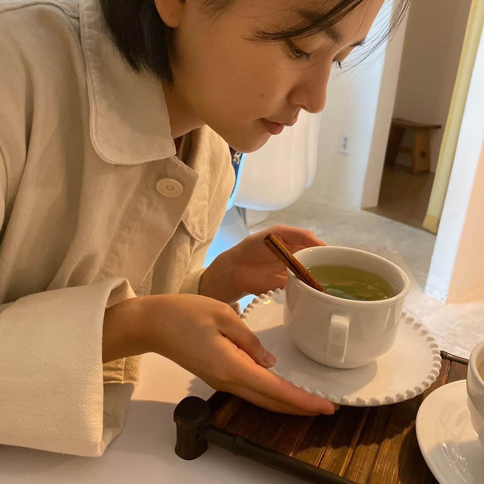 キム・ユネのインスタグラム：「🍋」