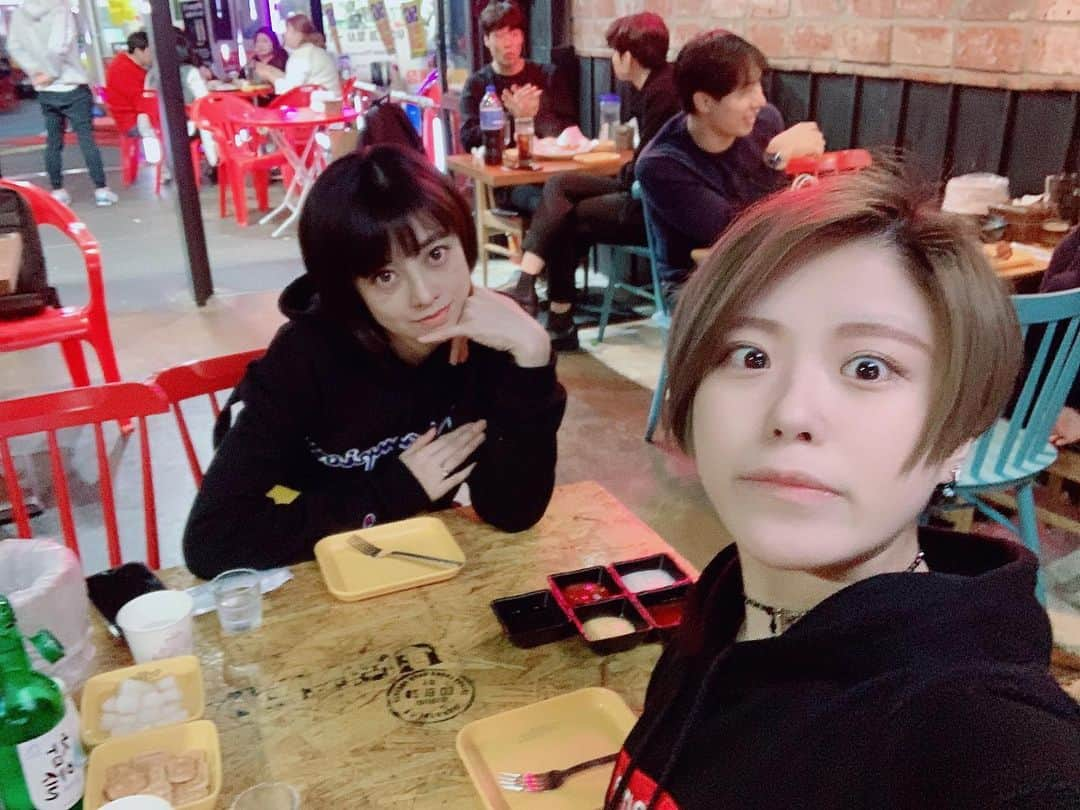 武藤つぐみさんのインスタグラム写真 - (武藤つぐみInstagram)「インスタLIVEするぞ 韓国のKFC凄い説 #韓国 #KFC」10月26日 15時49分 - tugumi_muto