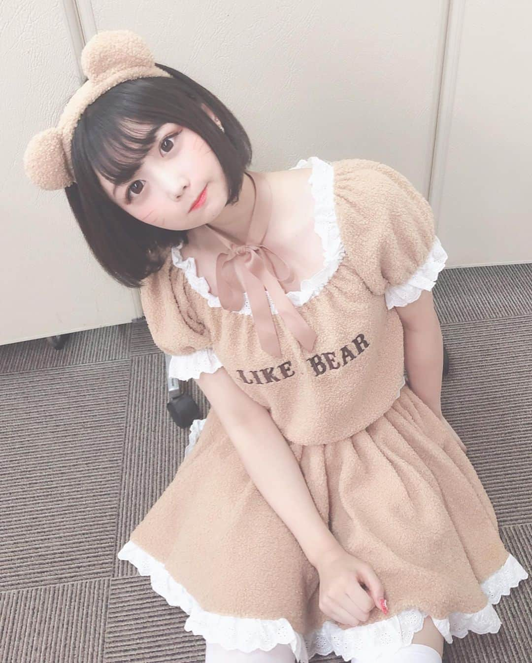 小山ひなさんのインスタグラム写真 - (小山ひなInstagram)「甘やかせよ、ｵﾗ(´･ᴗ･` ) . . . #BODYLINE #Halloween #はろうぃん #ハロウィン　#ハロウィンコスプレ」10月26日 17時44分 - hina__kmyd