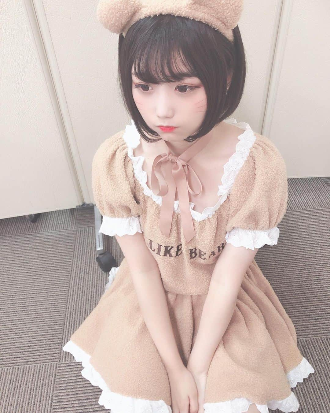 小山ひなさんのインスタグラム写真 - (小山ひなInstagram)「甘やかせよ、ｵﾗ(´･ᴗ･` ) . . . #BODYLINE #Halloween #はろうぃん #ハロウィン　#ハロウィンコスプレ」10月26日 17時44分 - hina__kmyd