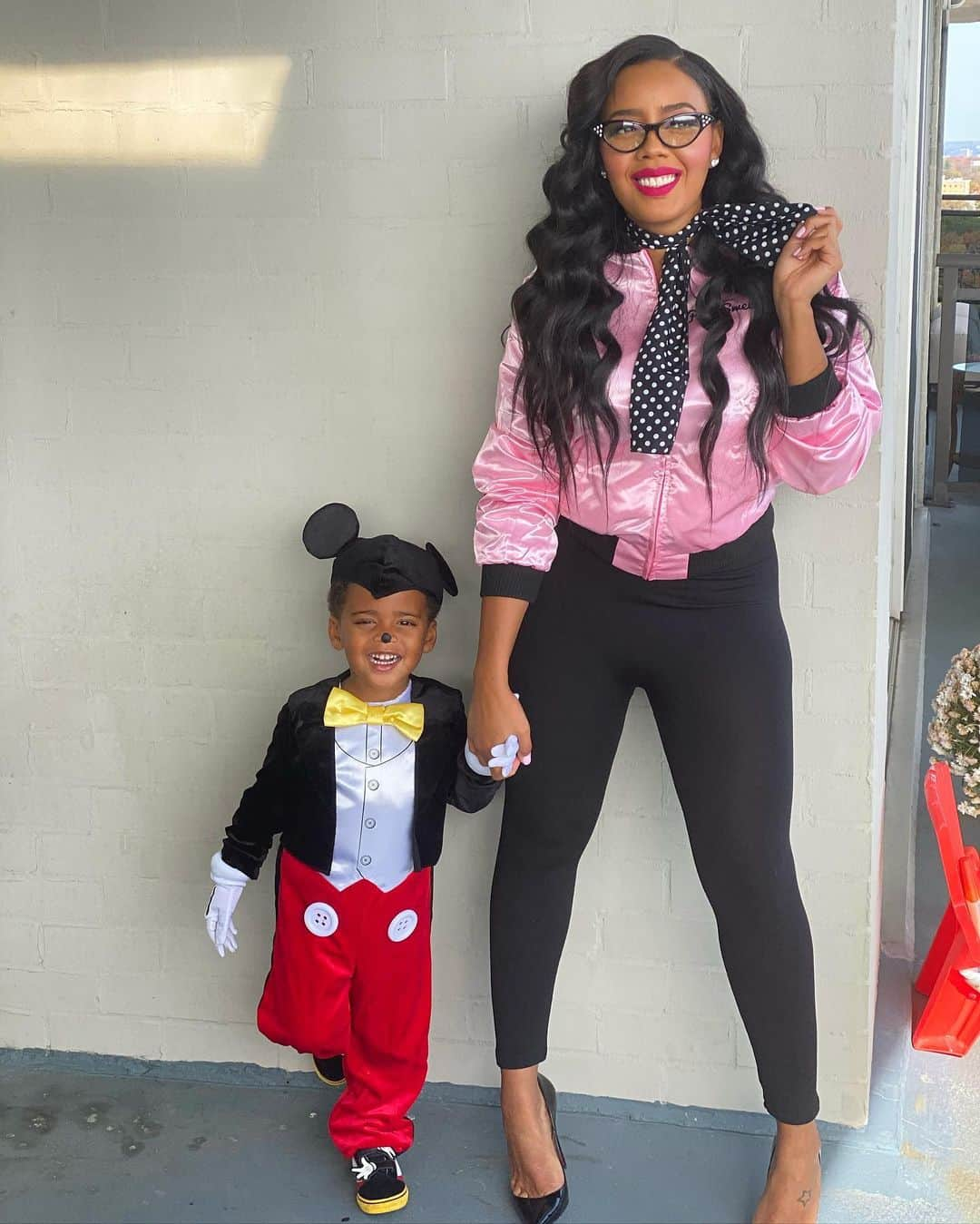 Angela Simmonsさんのインスタグラム写真 - (Angela SimmonsInstagram)「Pink Lady ... Mickey Mouse 💞」10月27日 3時09分 - angelasimmons