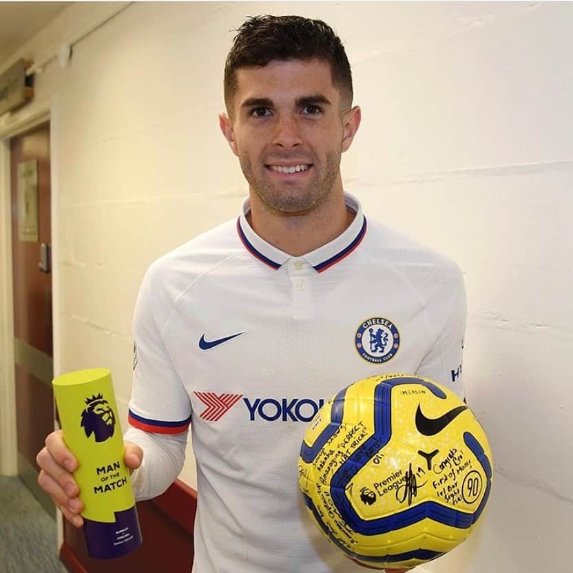 クル・ズマさんのインスタグラム写真 - (クル・ズマInstagram)「Another top performance lads well done 🙏🏿 congrats homie 😂😁 @cmpulisic ⚽️⚽️⚽️ @chelseafc #lazoumance」10月27日 4時23分 - kurtzouma