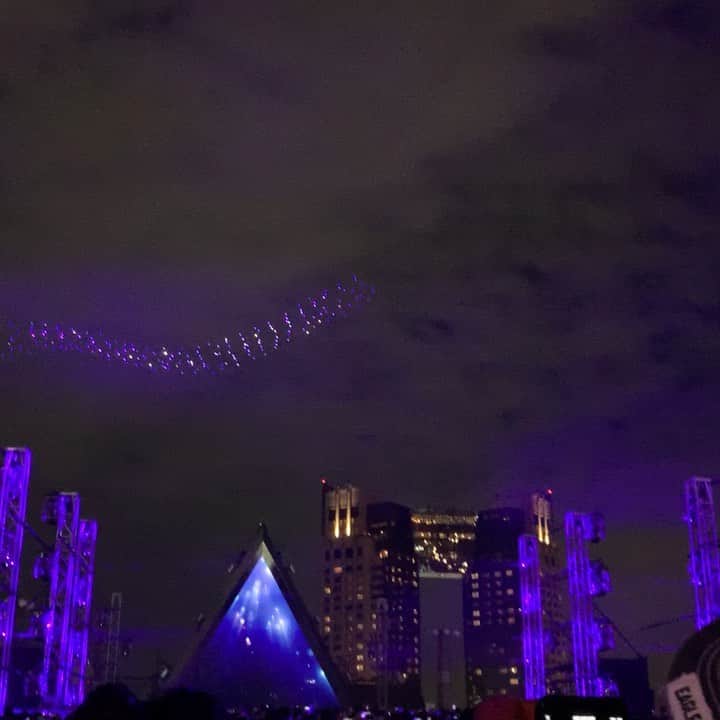 DJ AMIGAのインスタグラム：「ドローンの襲来😱  #すごい  #contact_tms  #drone  #東京モーターショー2019  #ドローン」
